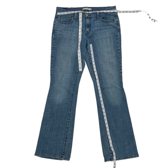 Levi's Classic Boot Cut Jeans Size 32 Women's - Picture 4 of 5